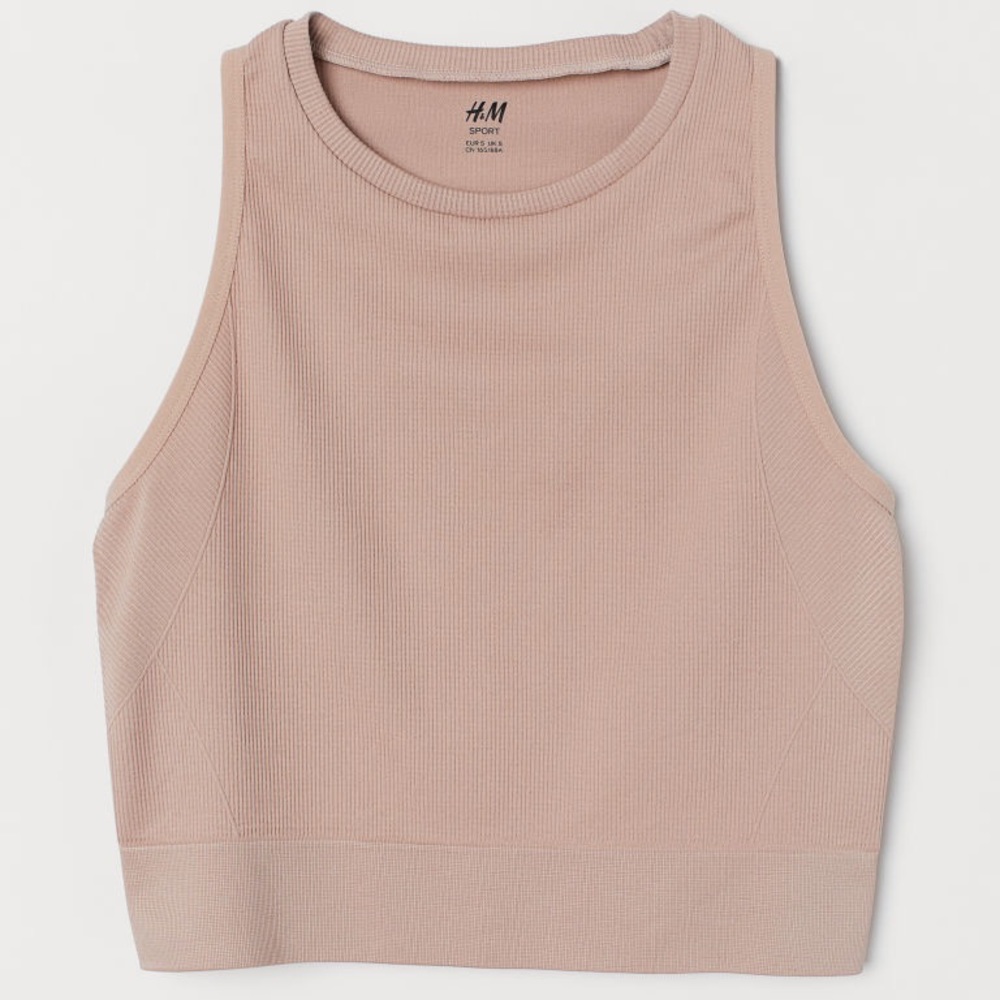 Short ribbed sport top from HM